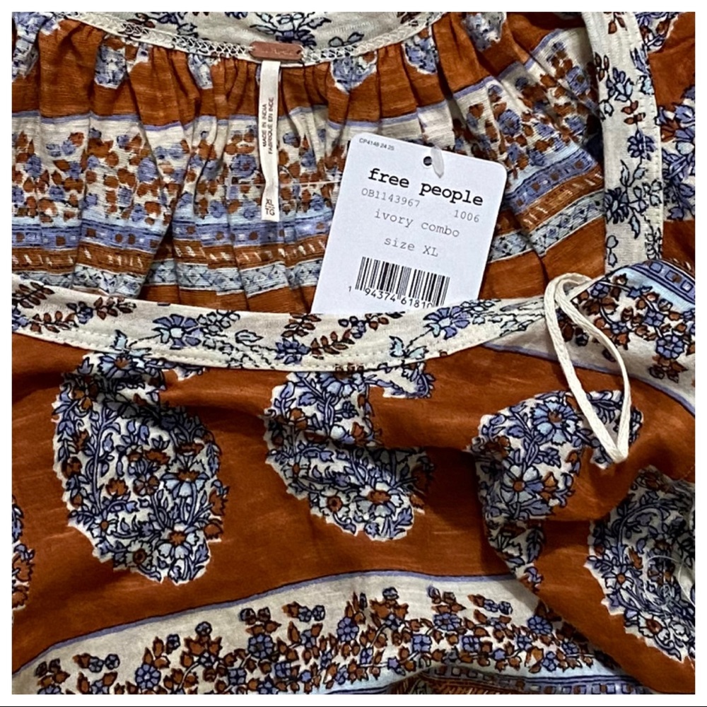 NWT Free People Paisley Top - Picture 9 of 9